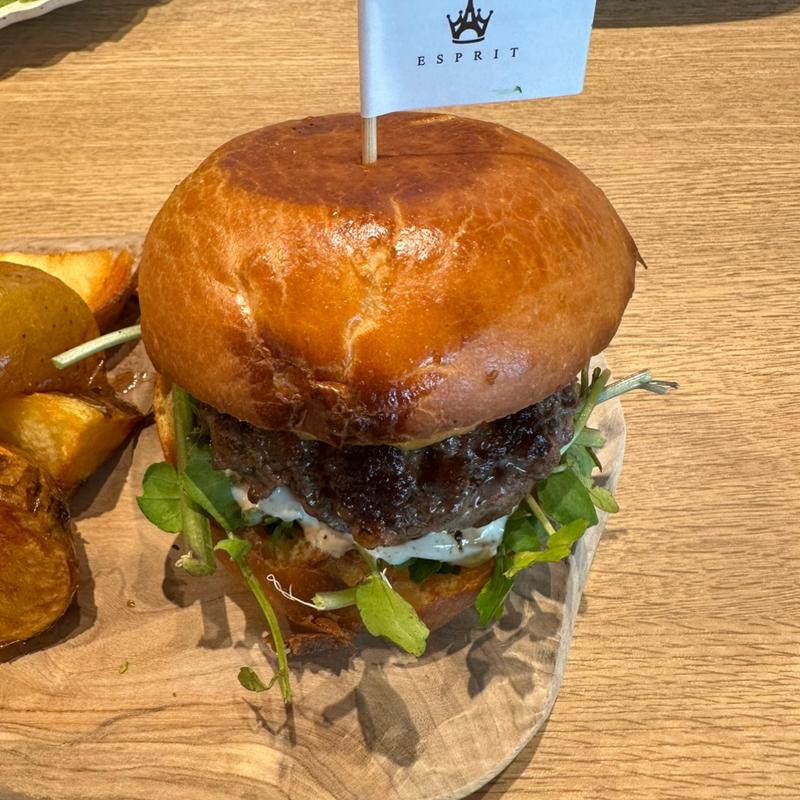 ハンバーガー(ESPRIT NAGOYA)