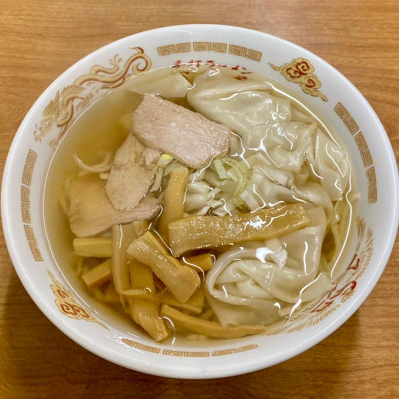 ワンタンメン (手打ラーメンやまや)