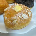 SUPER RICH CUSTARD DONUT