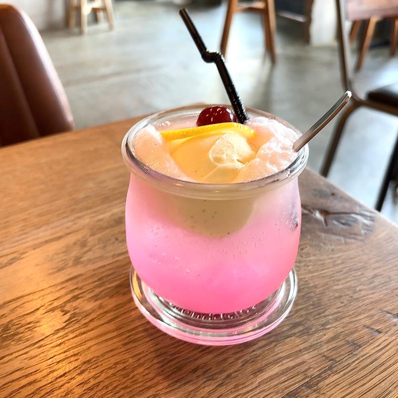 クリームソーダ(マーベリック　コーヒーアンドヴォイド)