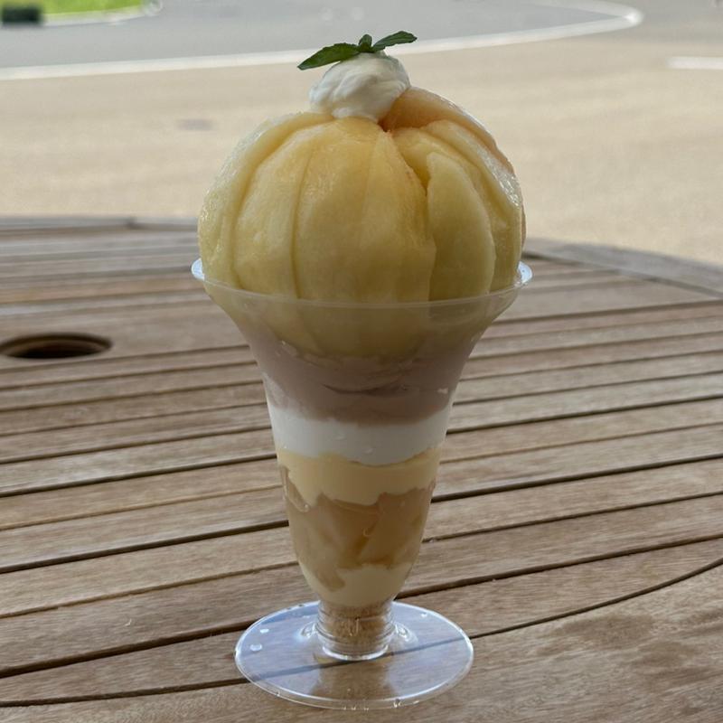 まるごと！ピーチパフェ(fumotto PARLOR)