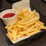 ポテトフライ(炭火大衆酒場 やっとこ 大塚本店)