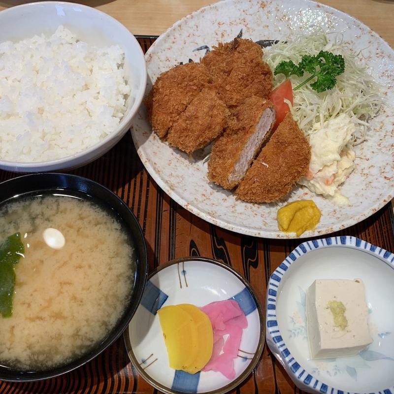 ヒレカツ定食(三平食堂 )