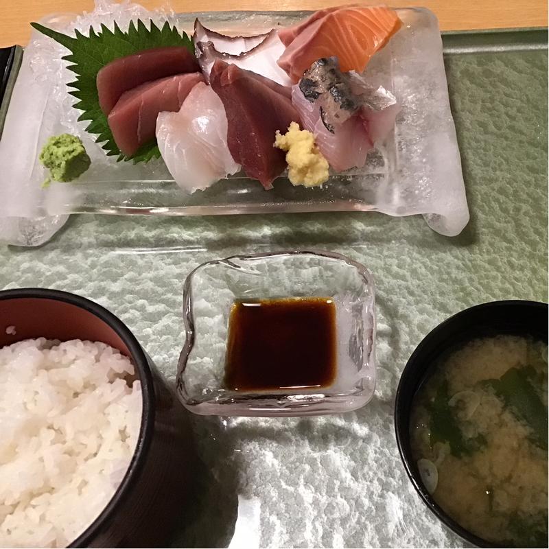 刺身定食(八幡はなぶさ )