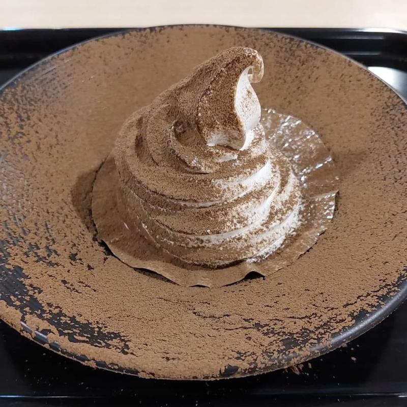 むせほうじ茶ソフト(茶屋いつか ラグーナ蒲郡店)