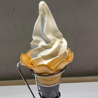 ソフトクリーム(シルクレーム 阪急三番街店)