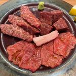 上タン・和牛ハラミ・ハツ(Yakiniku 名もなき名店へ 一切入魂一枚売り焼肉)