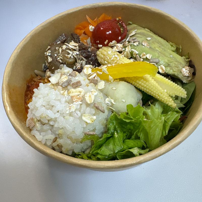 ブッダボウルアボカドトマトソース(渋谷SAUNAS)