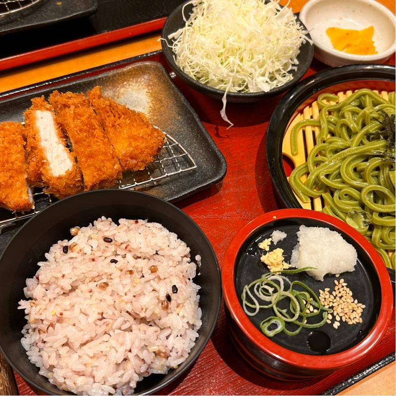 ロースかつ（中）ざる茶うどんセット(かつ処 季の屋 イオンモール姫路リバーシティー店)