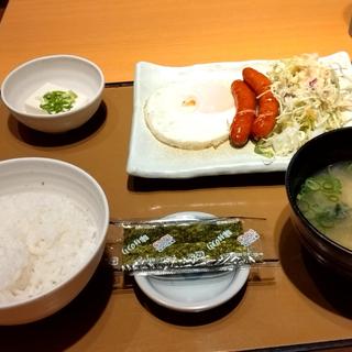 目玉焼朝食(やよい軒 新宿小滝橋通り店)