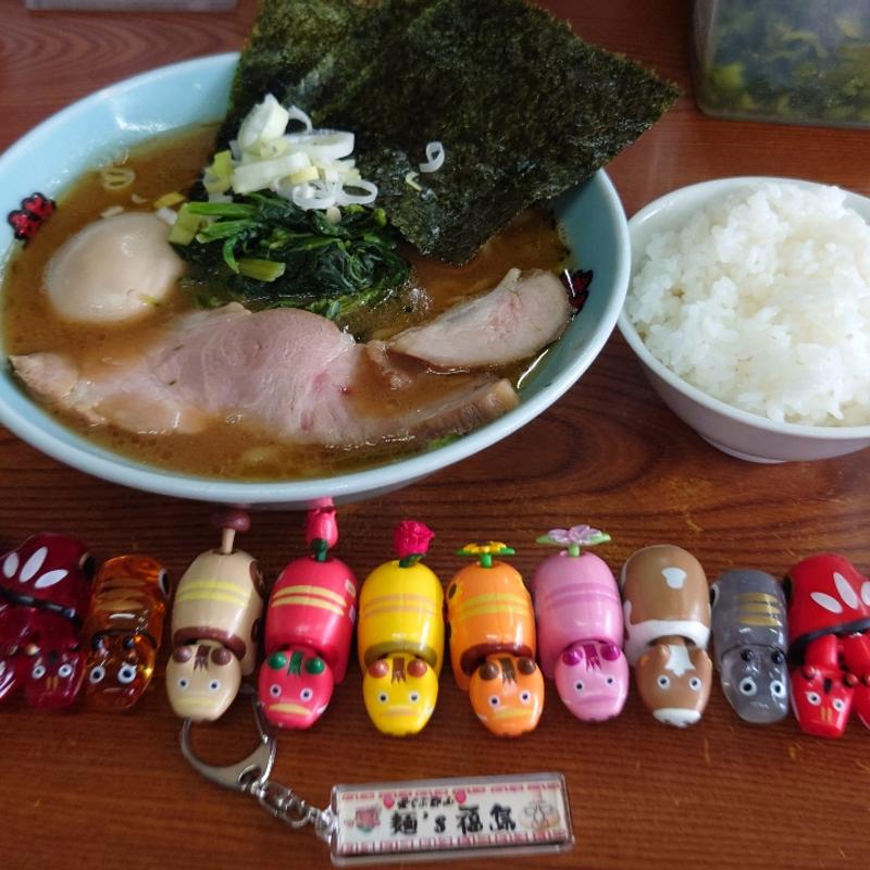 ラーメン(横浜家系 龍)