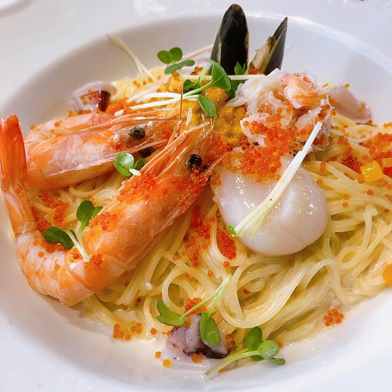 冷製カッペリーニ　うにと贅沢海の幸のクリームソース(ジョリーパスタ 府中店 )