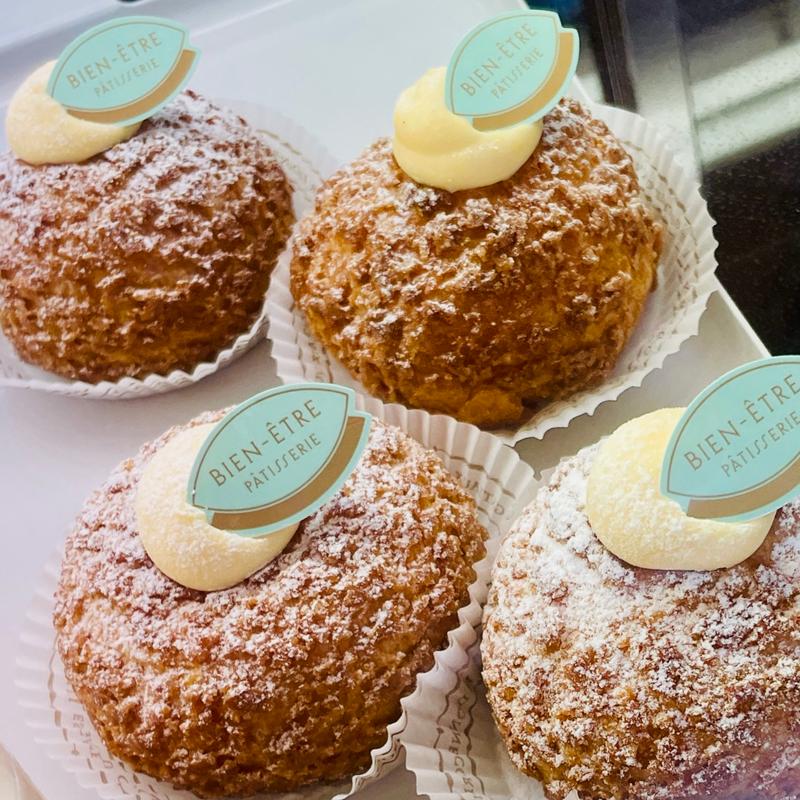 クッキーシュークリーム(パティスリー ビヤンネートル｜BIEN-ETRE PATISSERIE)
