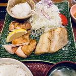 しまほっけともろみチキンの炭火焼き(大戸屋ごはん処 祖師ヶ谷大蔵駅前店)