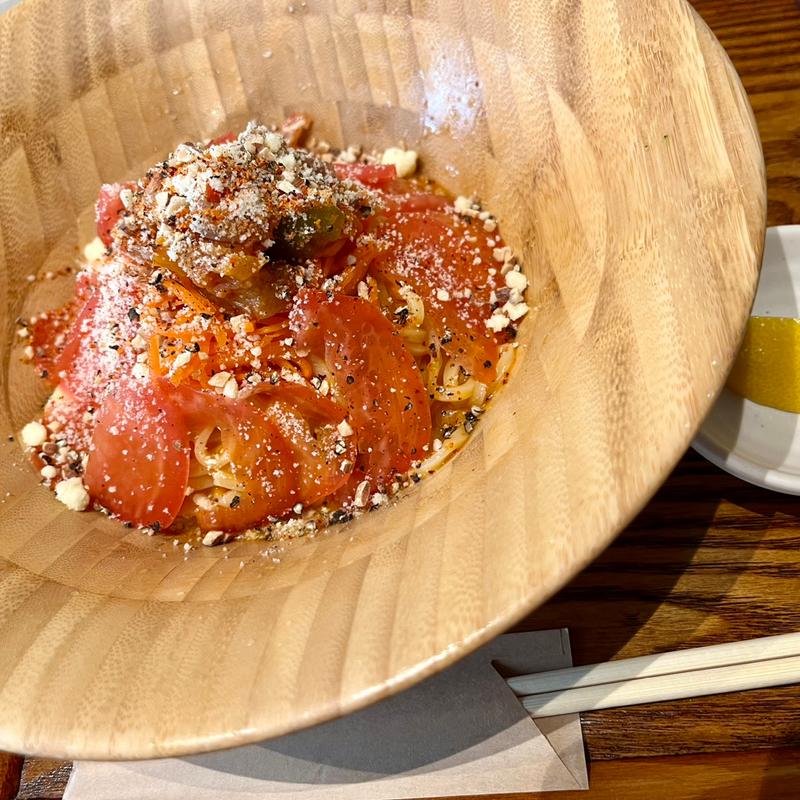 トマトと夏野菜のまぜそば(まぜそば ごち麺 赤坂見附店)