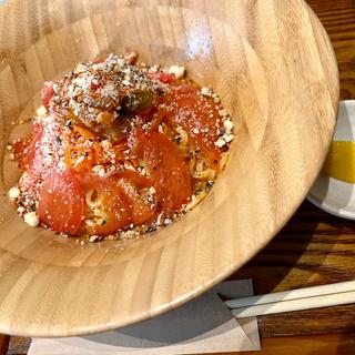 トマトと夏野菜のまぜそば(まぜそば ごち麺 赤坂見附店)