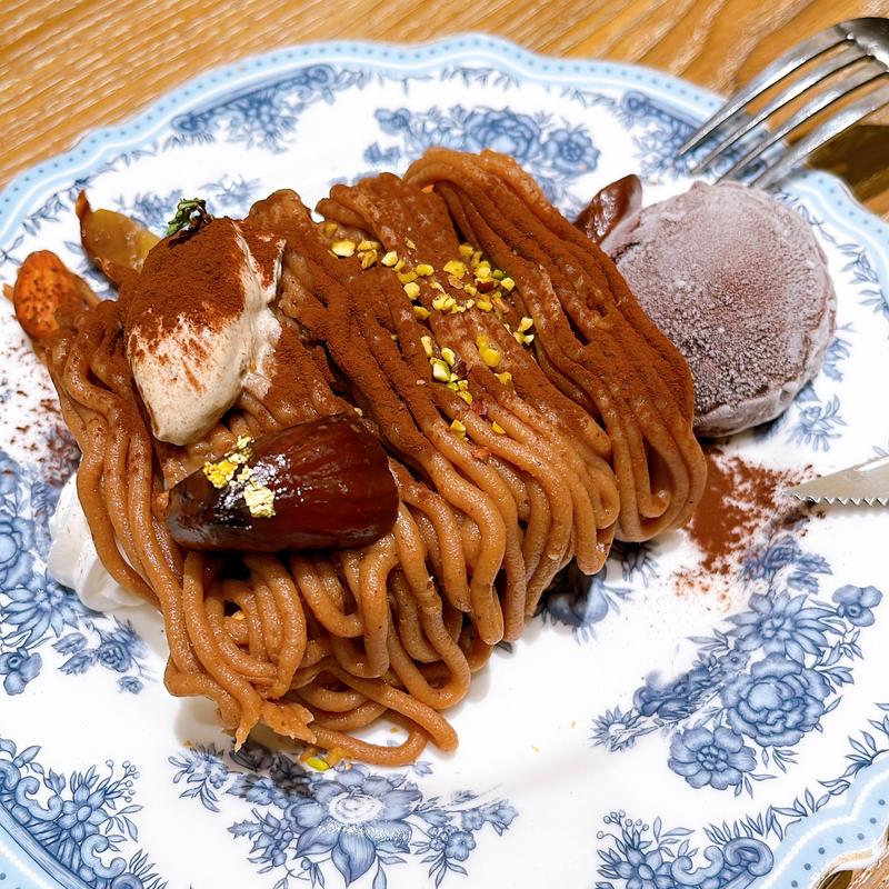 モンブラン・ミルフィーユ(純喫茶とスイーツPARLOUR ラルゴ ららぽーと門真店)