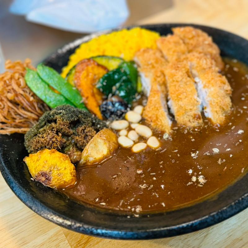 トンカツと野菜のカレー(カレーの吉田屋)