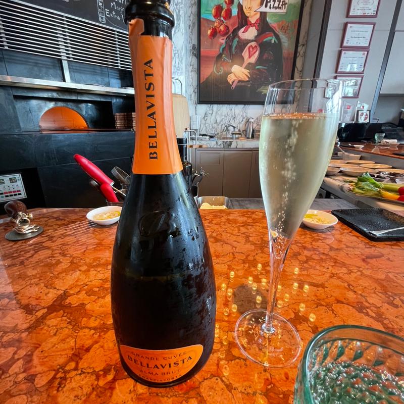 ワインフライト(ピッツァバー ON 38TH)