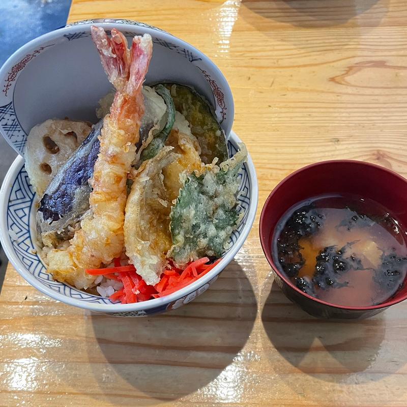 ててて天丼(天ぷら酒場 ててて天)