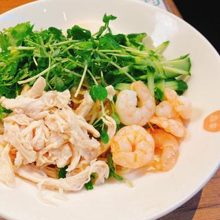 冷やし胡麻だれ麺(香家 渋谷ヒカリエShinQs店)