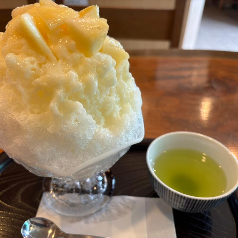 生桃のカキ氷(秀月堂)