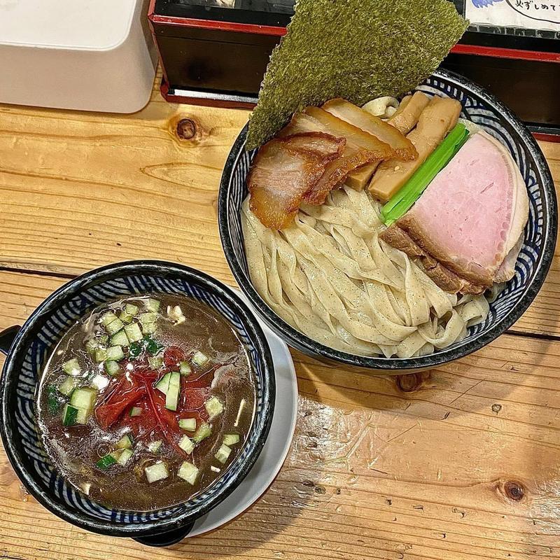 冷やし煮干し完熟トマトつけ麺 大(330g)(極麺 青二犀 （ゴクメン アオニサイ）)