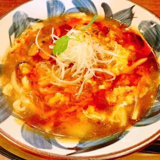 酸辣湯麺(三宝亭 山田店 （さんぽうてい）)