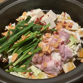 もつ鍋(イカ活き造りと博多尽くし 個室居酒屋 うまかたい 博多筑紫口駅前店)