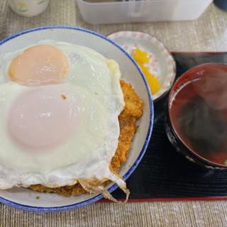 かつ丼(おかき屋 辰心 本店)