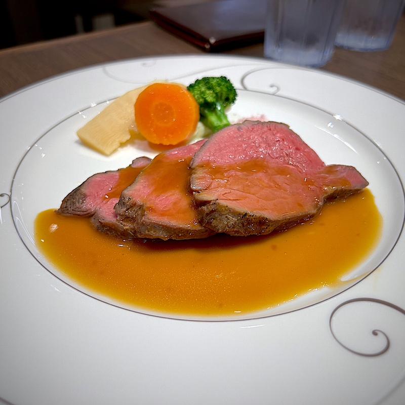 ローストビーフ グレイビーソース 桜塩添え(スパリゾートハワイアンズ )