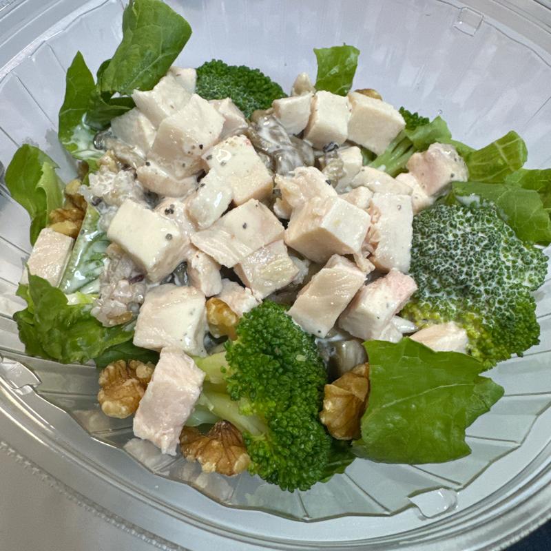 16穀米とブロッコリーのチキンサラダ(３日で２ｋｇ瘦せるためのパワーサラダ 恵比寿本店)