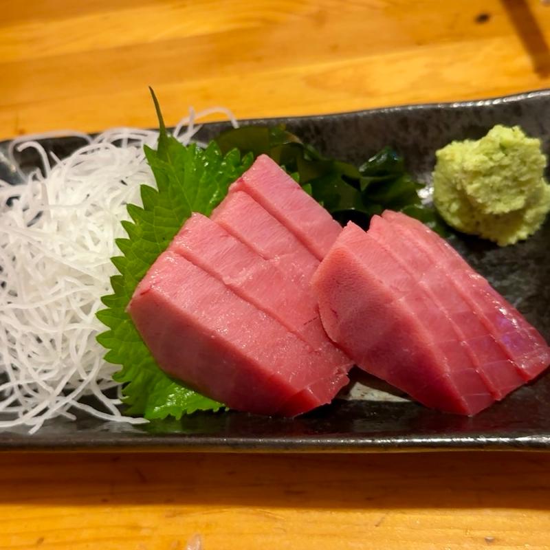 マグロ刺(キッチン中居堀)