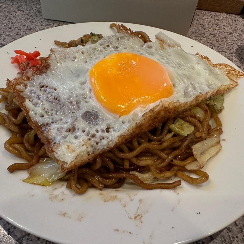 目玉やきそば(やきそば鈴や)