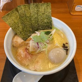 鶏白湯　光の葉らーめん(めん結び 光の葉)