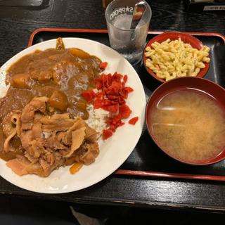 カレーライス生姜焼き乗せ(もみじ)