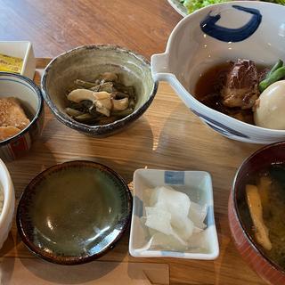 角煮定食(ちゃぶだい )