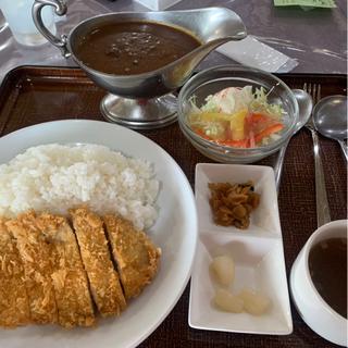 カツカレー（ルー・ライス大盛り）(大千葉カントリー倶楽部)