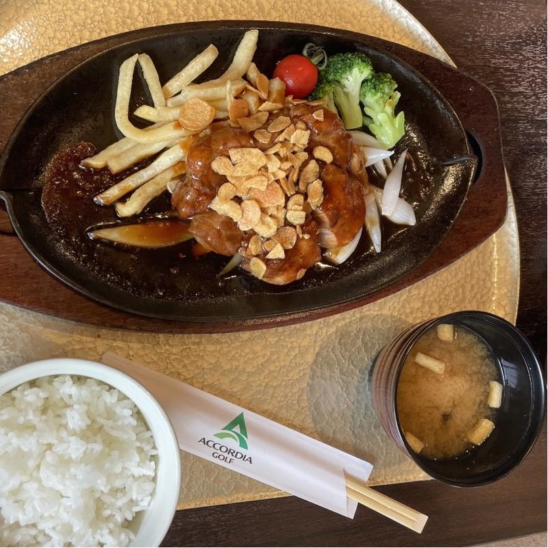 鉄板　とんてき(セントラルゴルフクラブ )