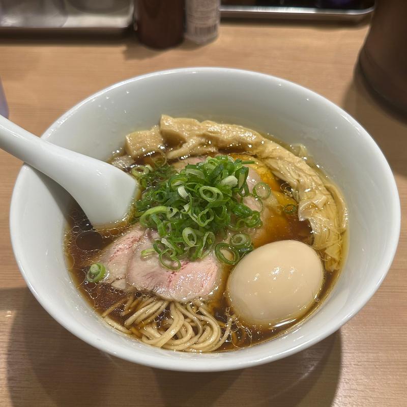 特製醤油ラーメン(らぁ麺 まる鈴 本厚木店)