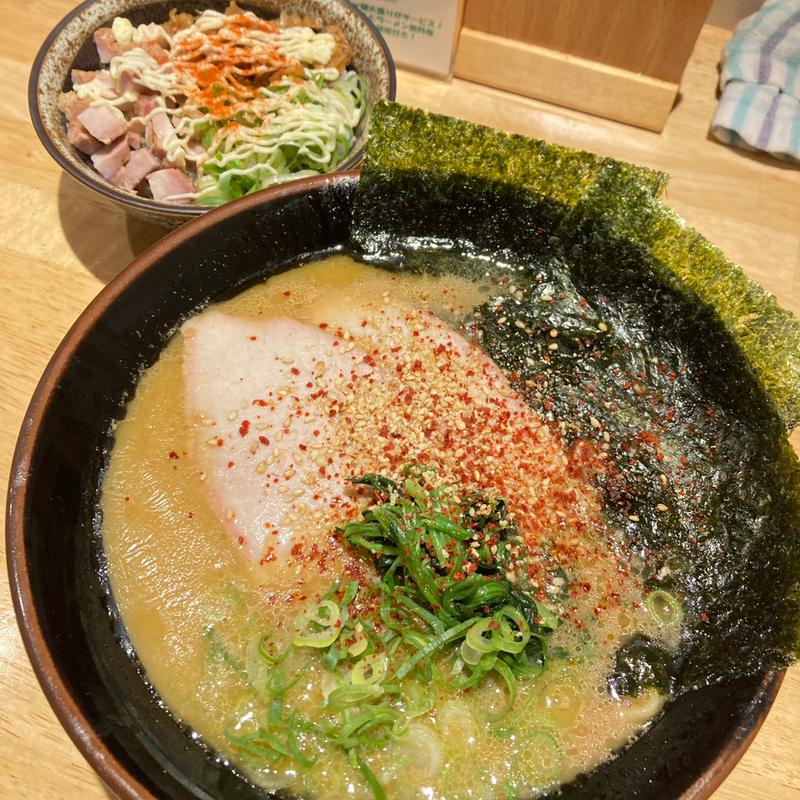 豚骨醤油そば＋背徳にんにく飯(らーめん みふく )