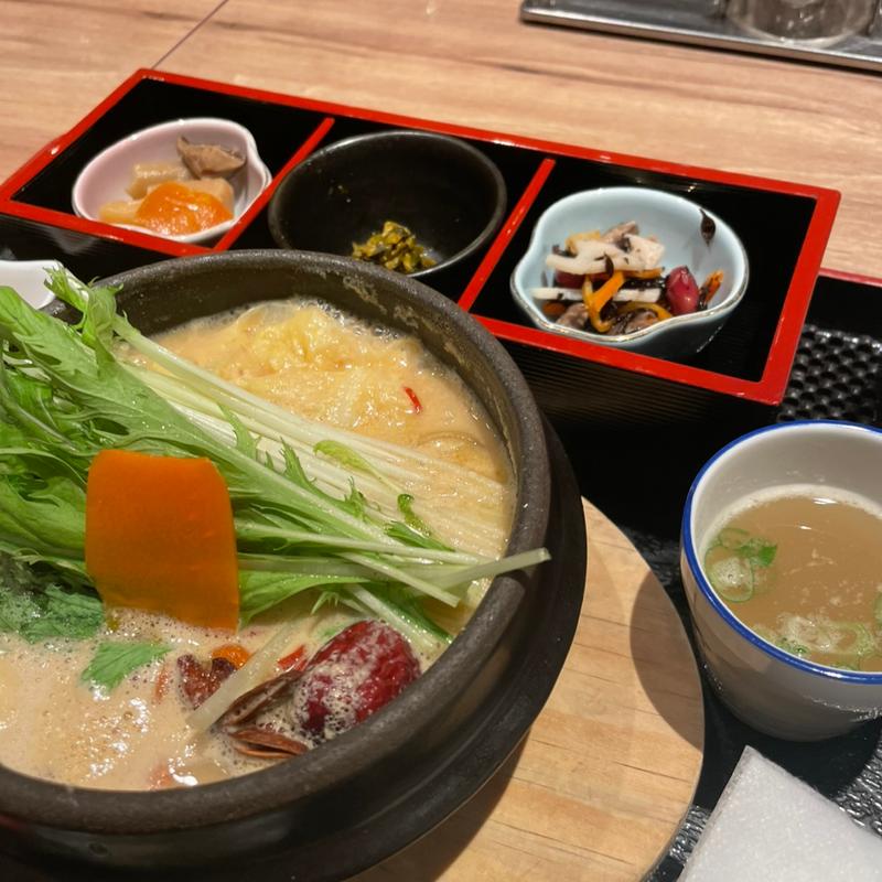 (博多 鶏ソバ 華味鳥 阪急うめだ本店)