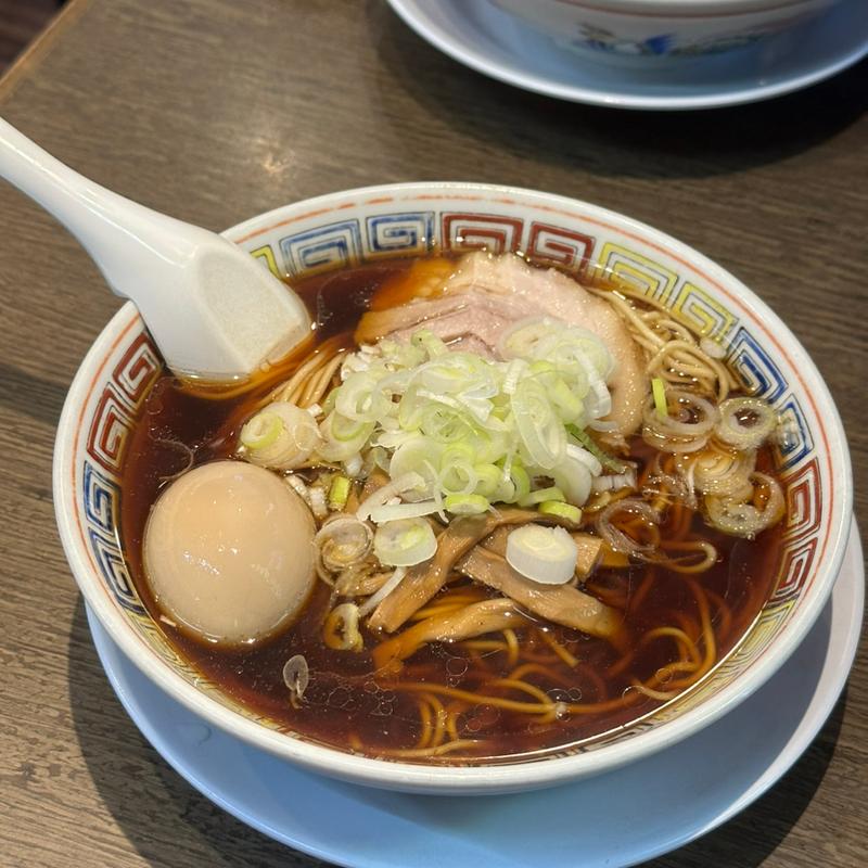 味玉醤油ラーメン　細麺(丸中華そば)