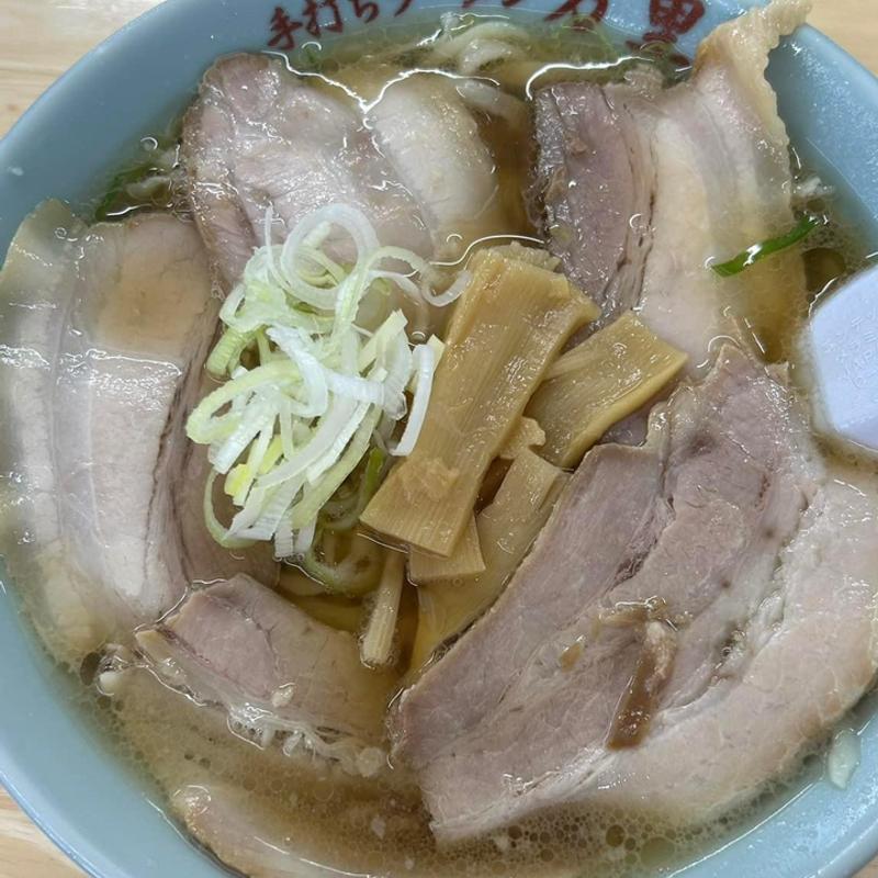 チャーシューメン(手打ちラーメン 万里)