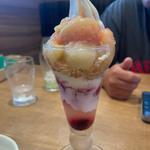 ごろっと白桃のパフェ(ガスト　那覇天久店)