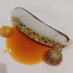 カサゴとエストラゴン香る野菜のファルシー  サフラン風味のジュ  サザエ  ルイユ(フランス料理 ラ・ベ La Baie)