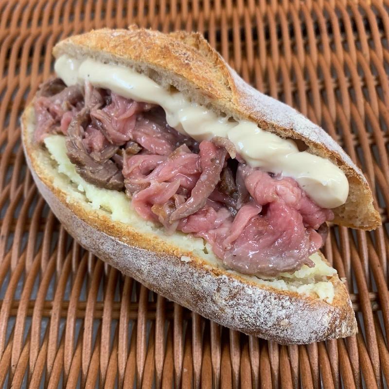 ローストビーフサンド(ブーランジェリーマシェリ)