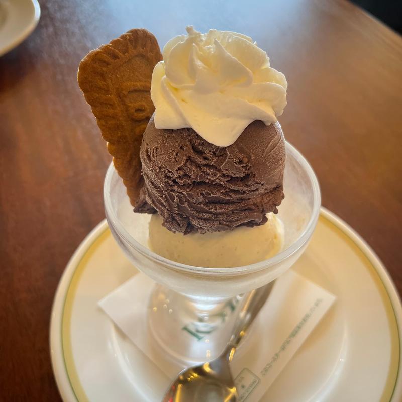 ダブルチョイスアイス(ロイヤルホスト東久留米店)