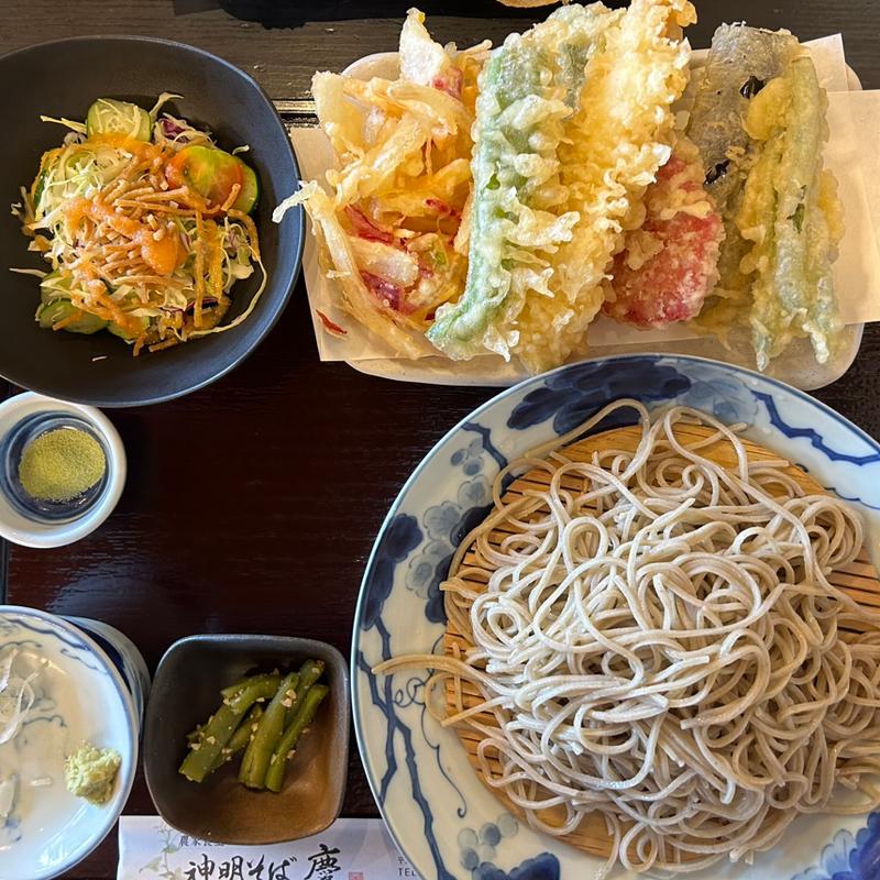 二八蕎麦海老野菜天もり(農家食堂 神明そば 慶)