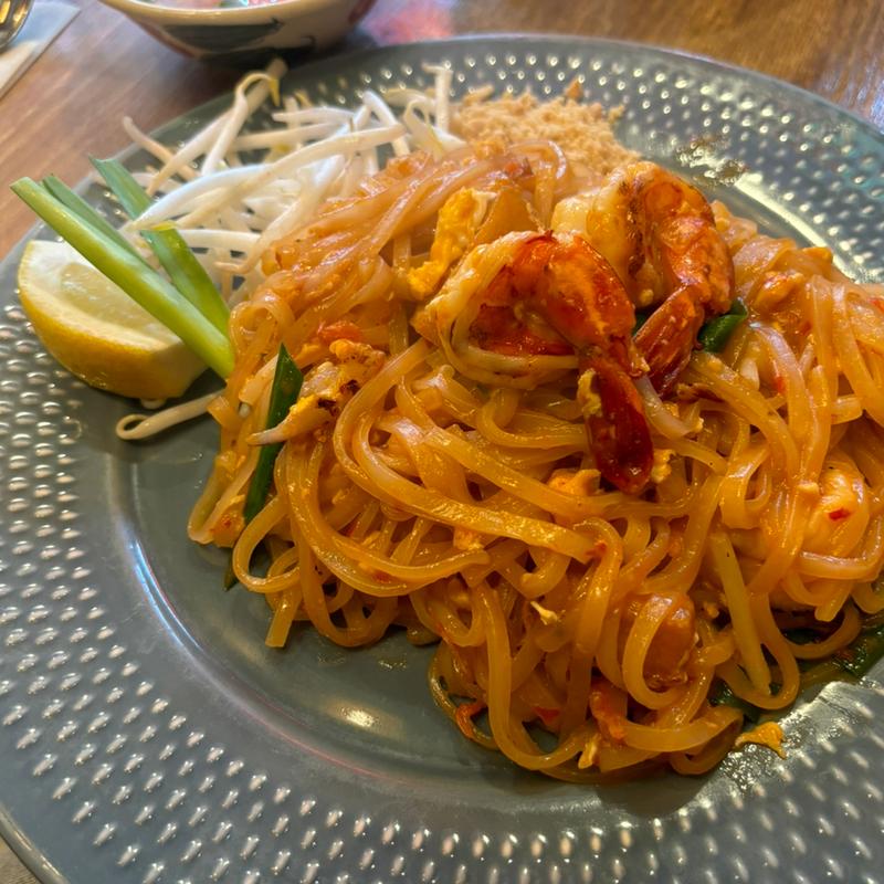 Padthai(SOMTUM DER TOKYO YOYOGI ソムタムダー東京 代々木店)